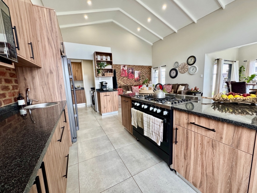 3 Bedroom Property for Sale in Waterberry Estate North West